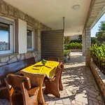 Fuer 2-3 Personen- Naehe Sandstrand By Interhome *