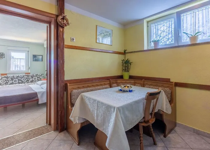 Fuer 2-3 Personen- Naehe Sandstrand By Interhome