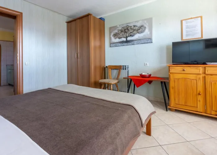 Fuer 2-3 Personen- Naehe Sandstrand By Interhome Crikvenica