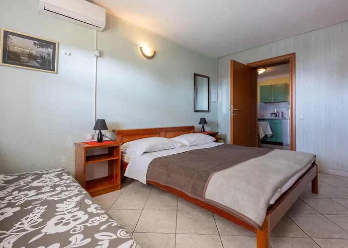 Fuer 2-3 Personen- Naehe Sandstrand By Interhome * Crikvenica